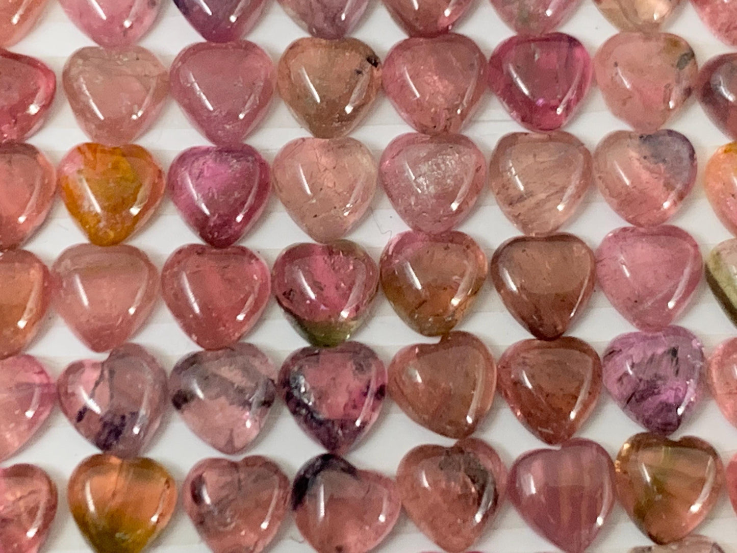 Pink Tourmaline heart 5mm cabochon - Calibrated acbochons