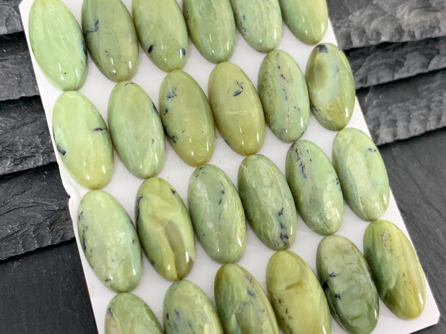 Green Opal oval 9x18mm Cabochon - Calibrated cabochons
