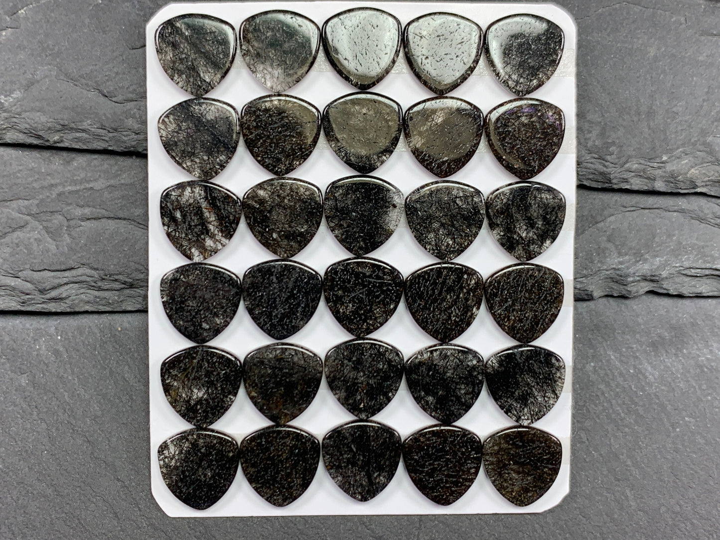 Flat black Rutilated Quartz trillion 12mm cabochon - Calibrated cabochons
