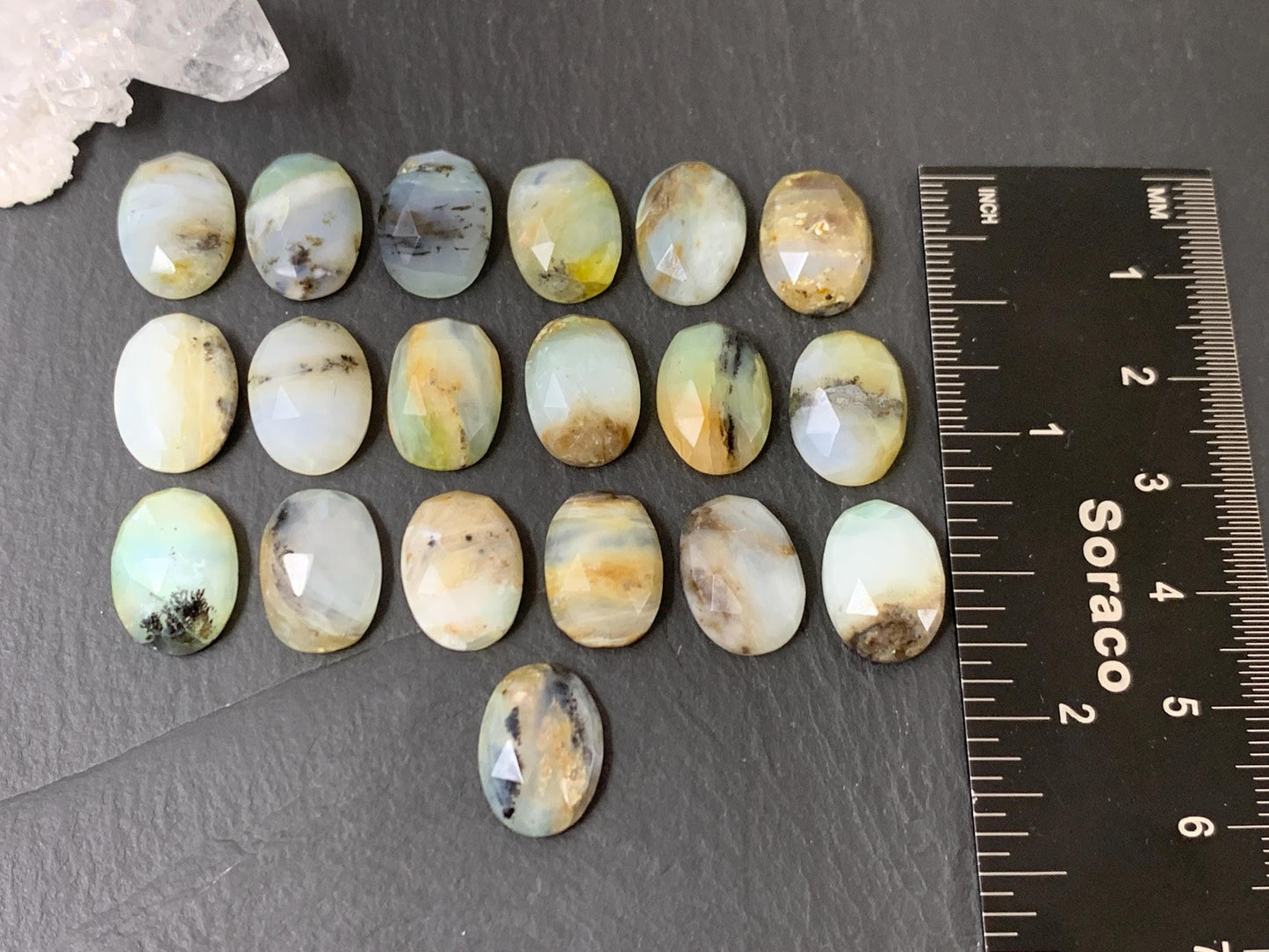 Faceted Peruvian Opal 10x14mm cabochon - Calibrated cabochons