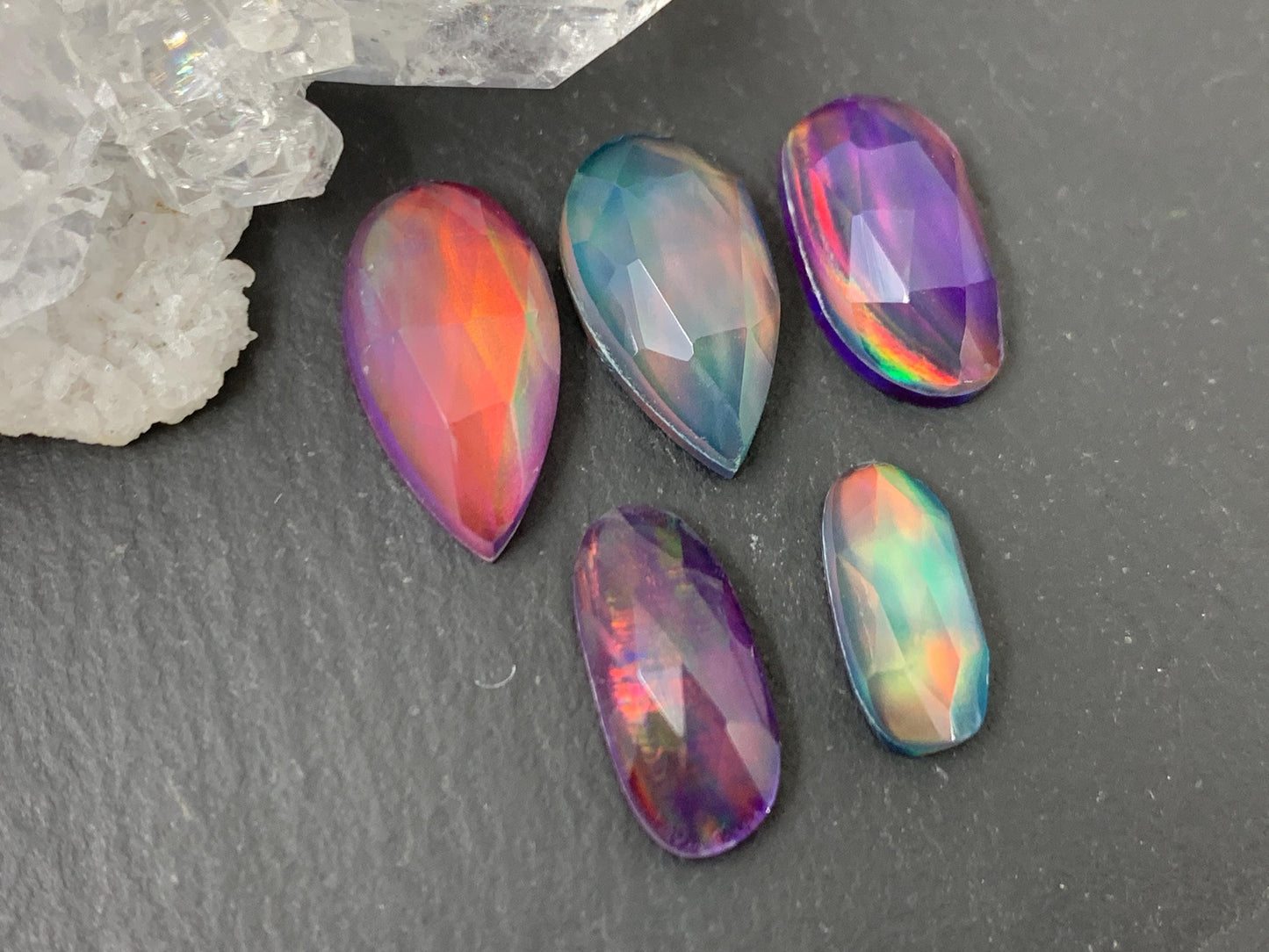 Faceted Aurora Opal pear, oval 11-15mm long cabochon - Doublet cabochon