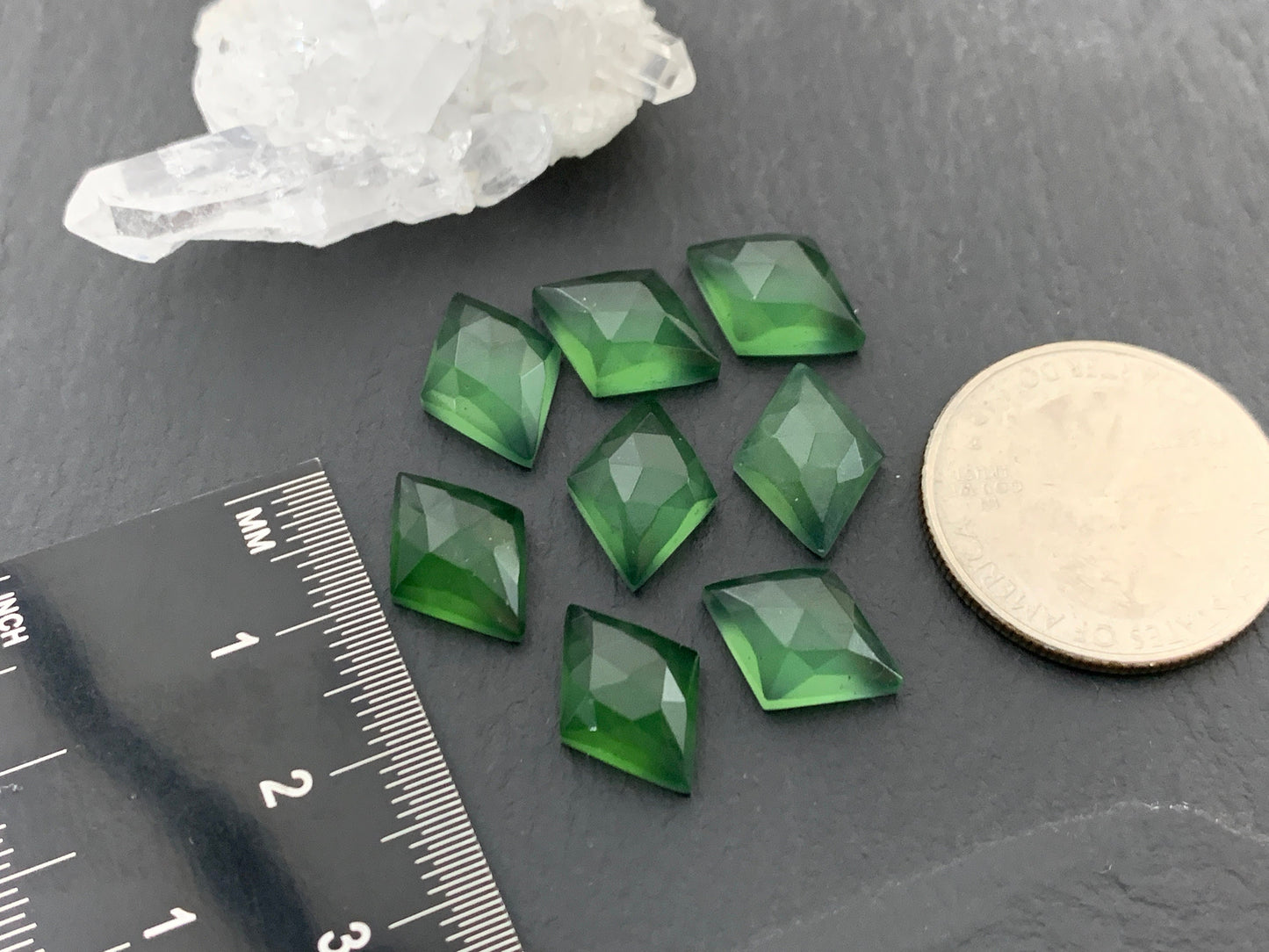 Faceted Serpentine rhombus 10x14mm cabochon