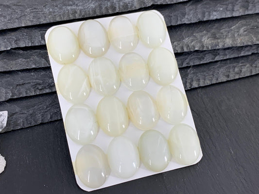 White Moonstone Oval 15x20mm Cabochon - Calibrated cabochons