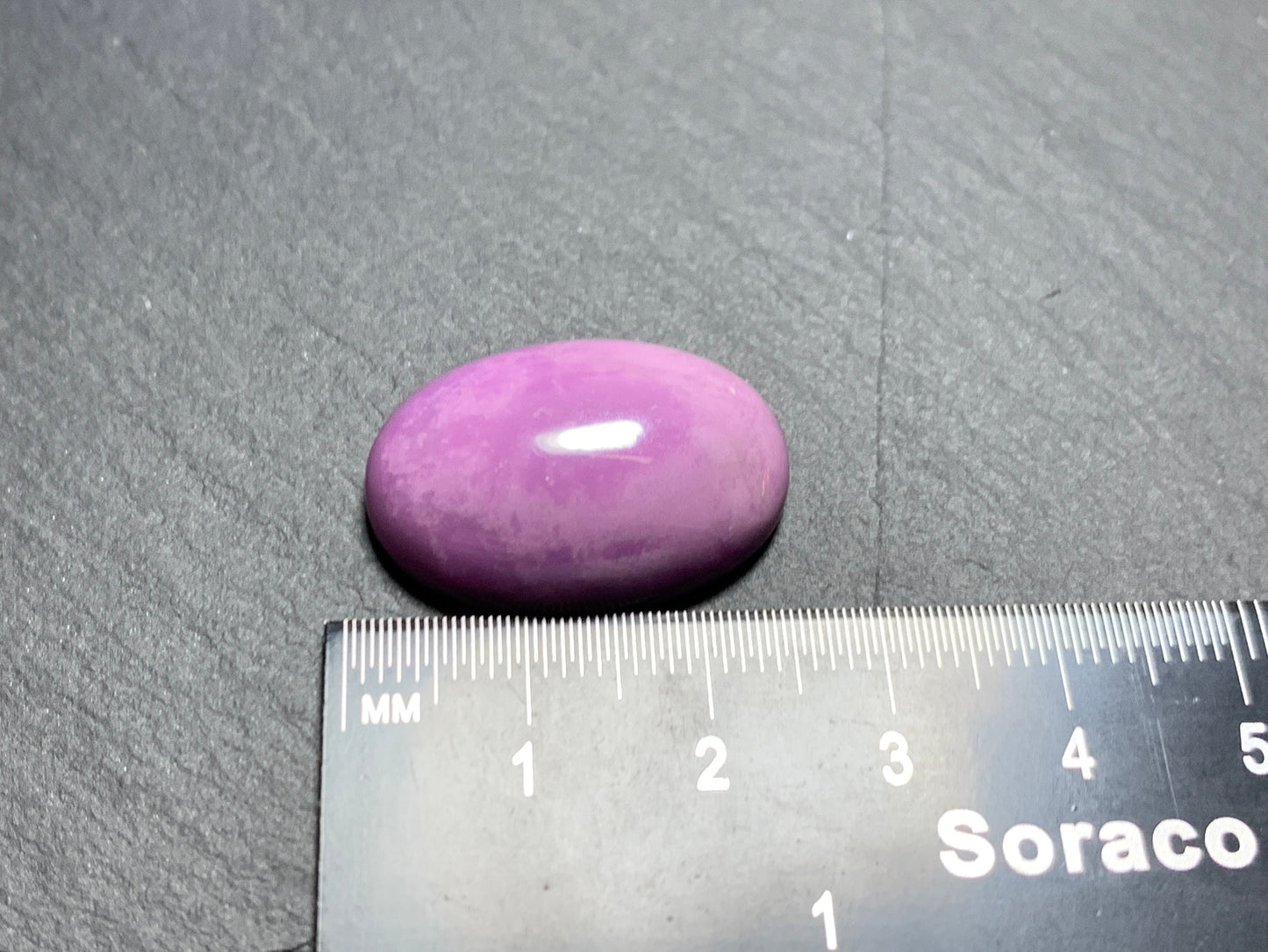 Phosphosiderite 18x25mm cabochon - Calibrated cabochons
