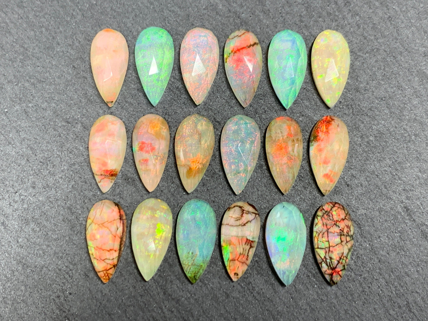 Faceted Monarch Opal pear 7x15mm cabochons - Doublet cabochons