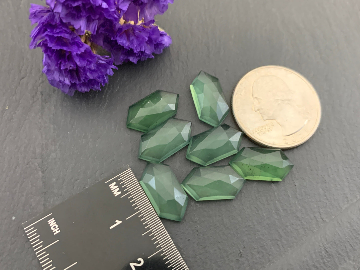 Faceted Serpentine long hexagon 8x16mm cabochon