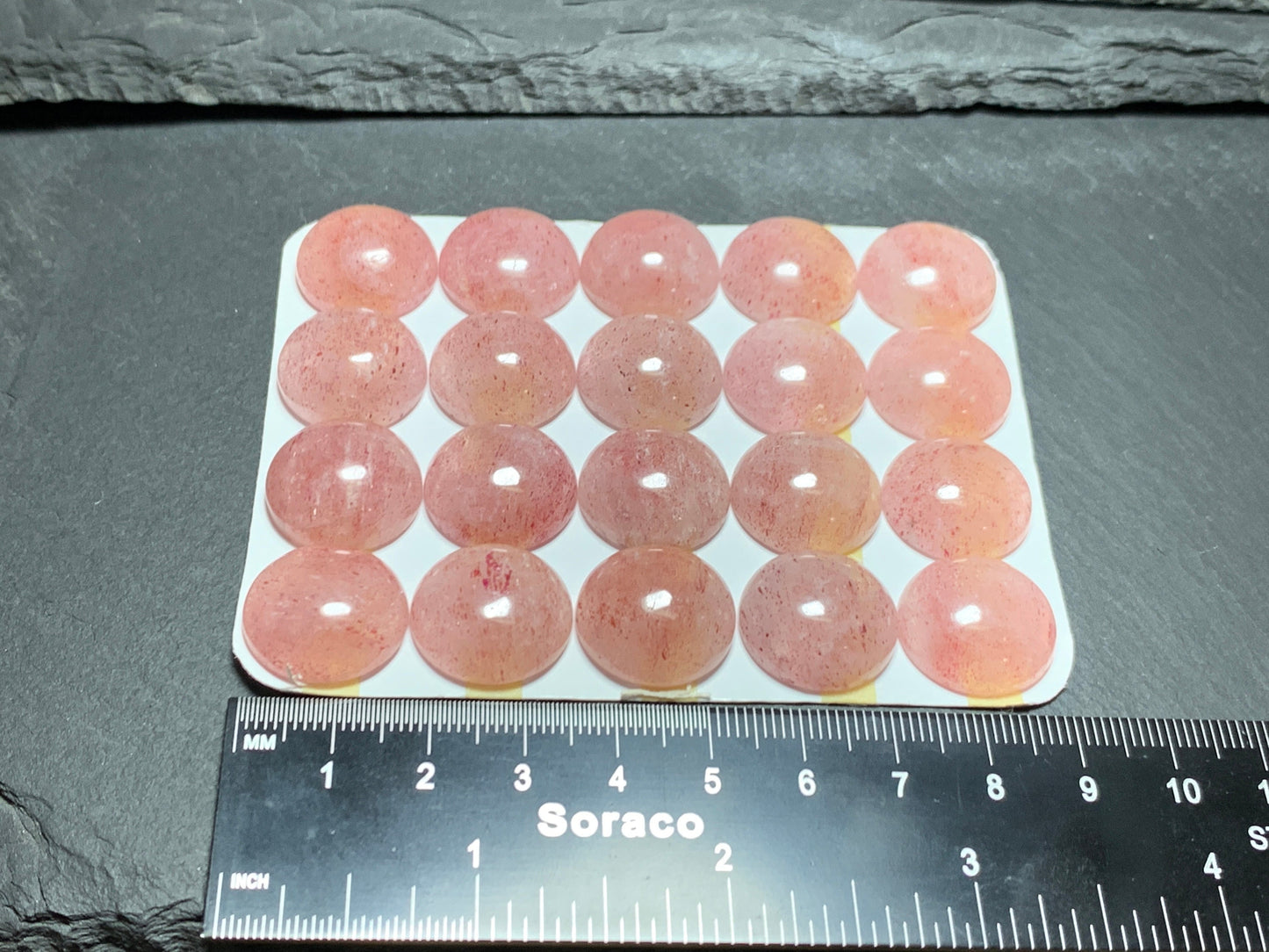 Strawberry Quartz round 18mm cabochon - Calibrated cabochons