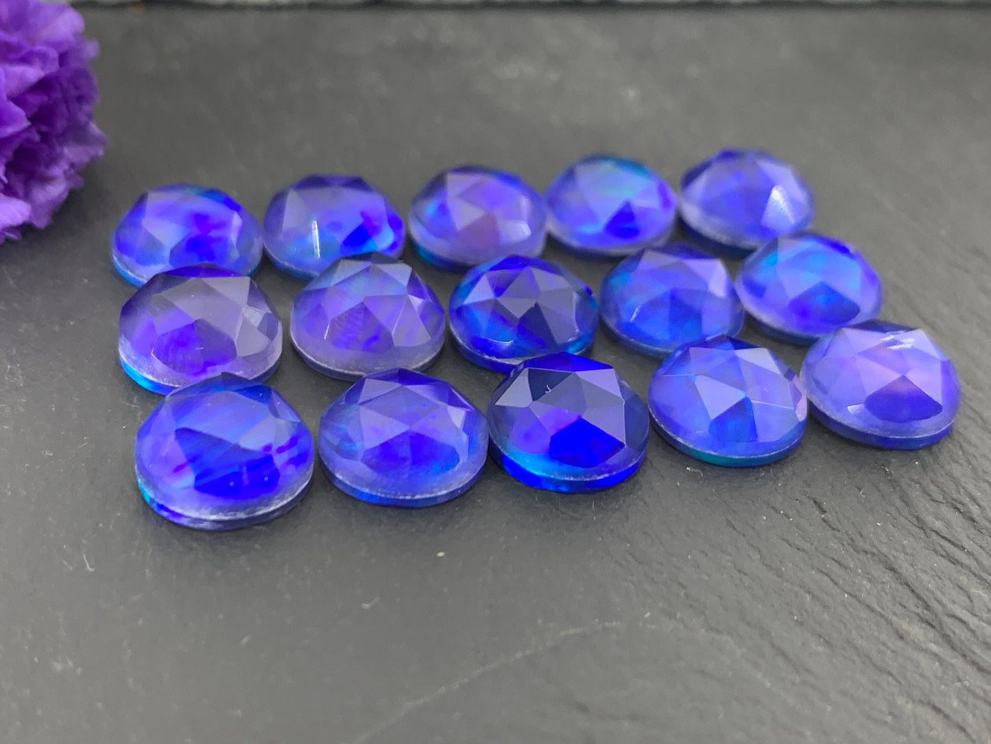 Faceted Aurora Opal round 10mm cabochon - Doublet cabochons