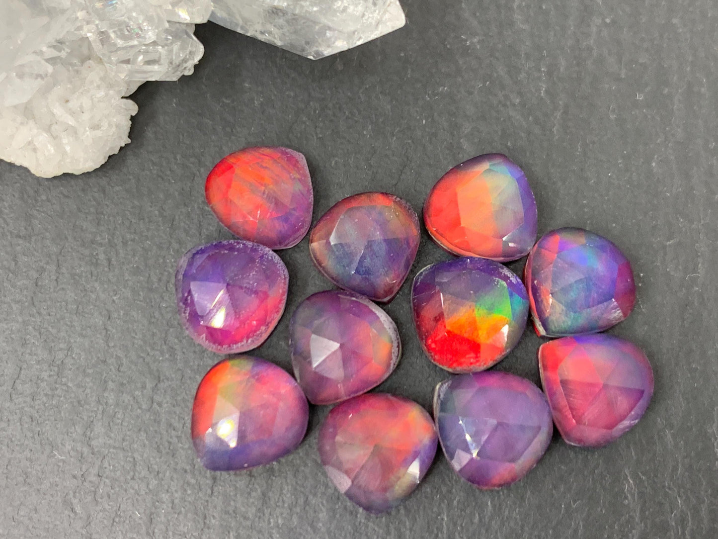 Faceted Aurora Opal pear 8mm cabochon - Doublet cabochons