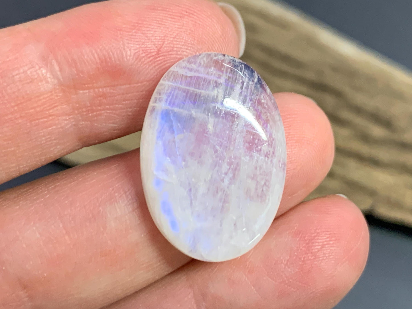 Rainbow Moonstone cabochon 24x17x5mm
