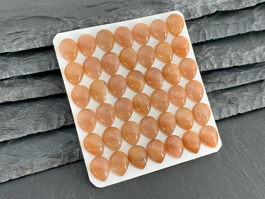 Gold Sunstone pear 8x10mm cabochon