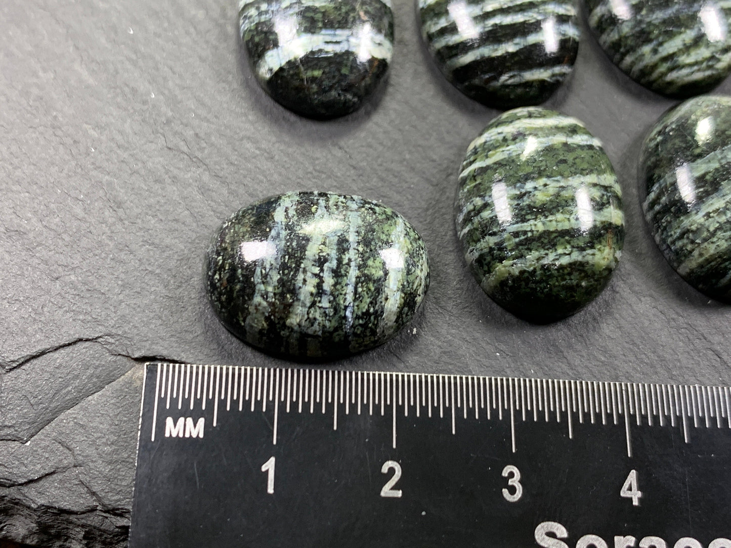 Zebra Jasper oval 15x20mm cabochon - Calibrated cabochons