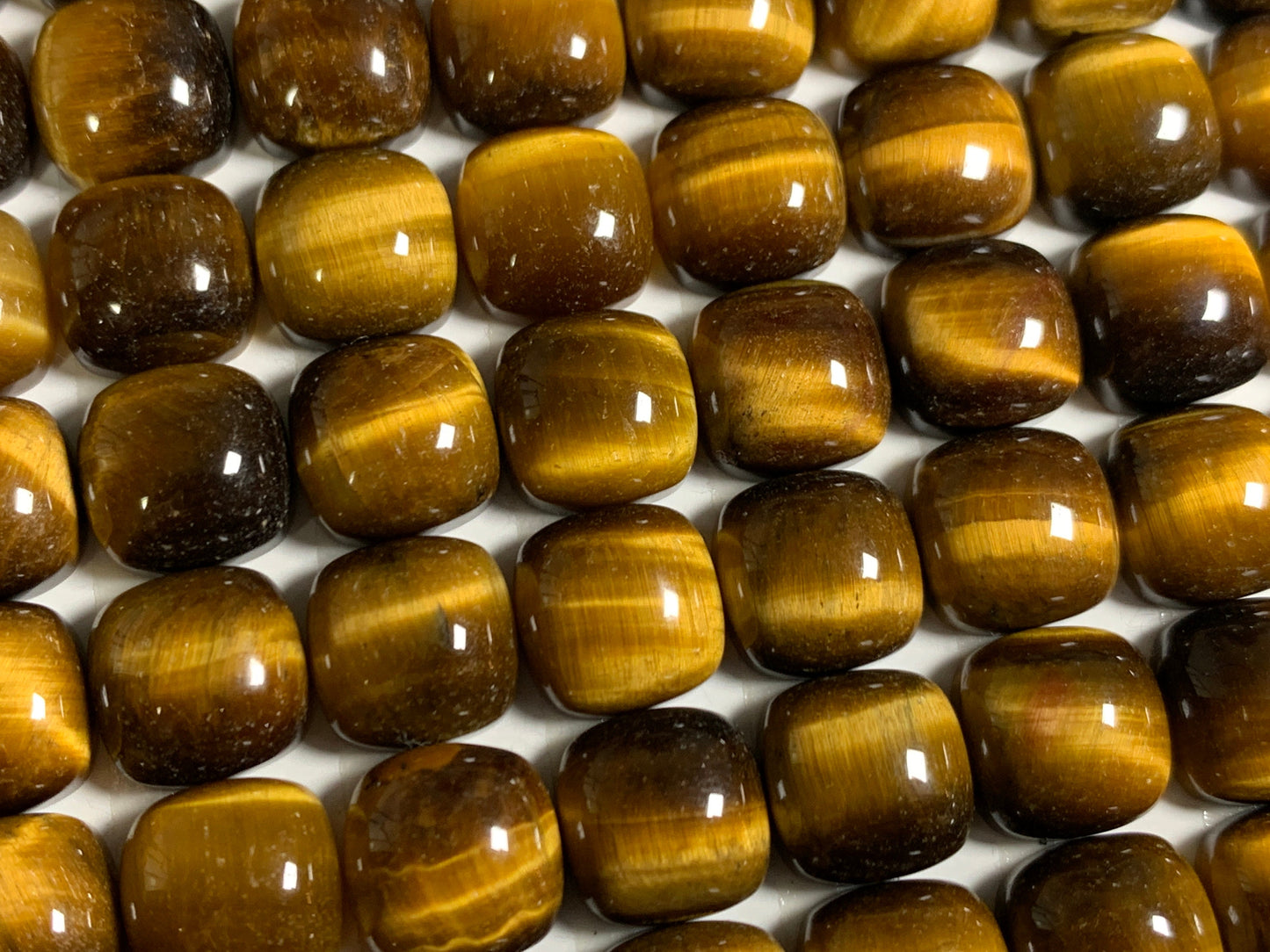 Tiger Eye square cushion 10mm cabochon - Calibrated cabochons