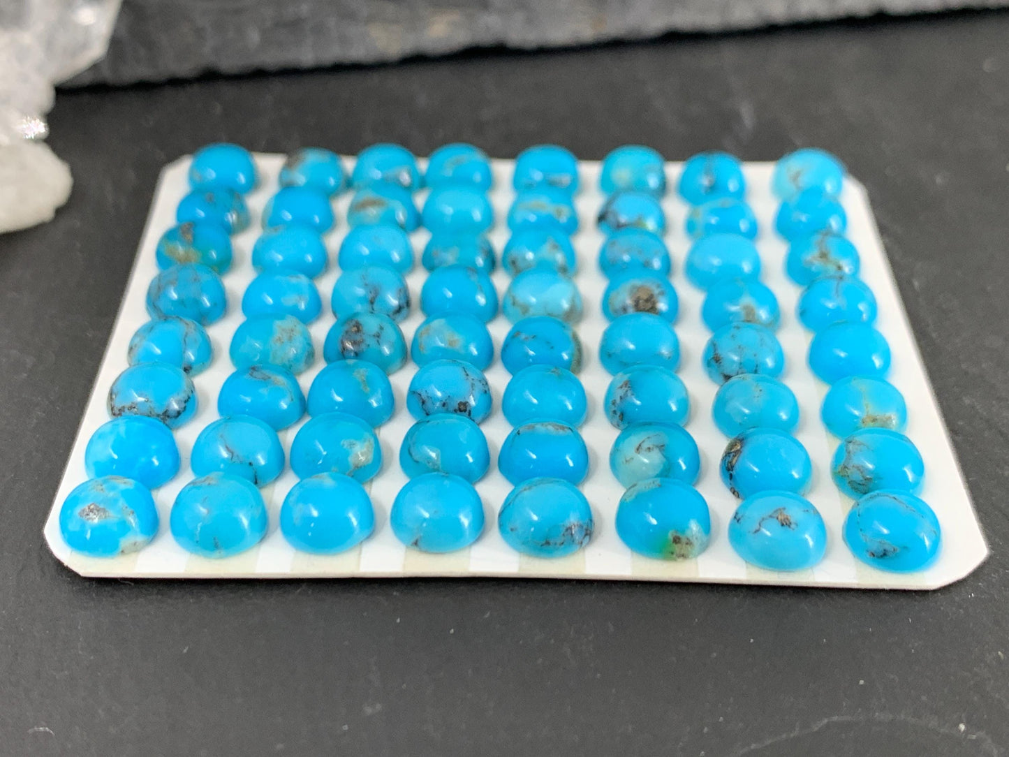 Kingman Blue Turquoise round 6mm cabochon - Calibrated cabochons