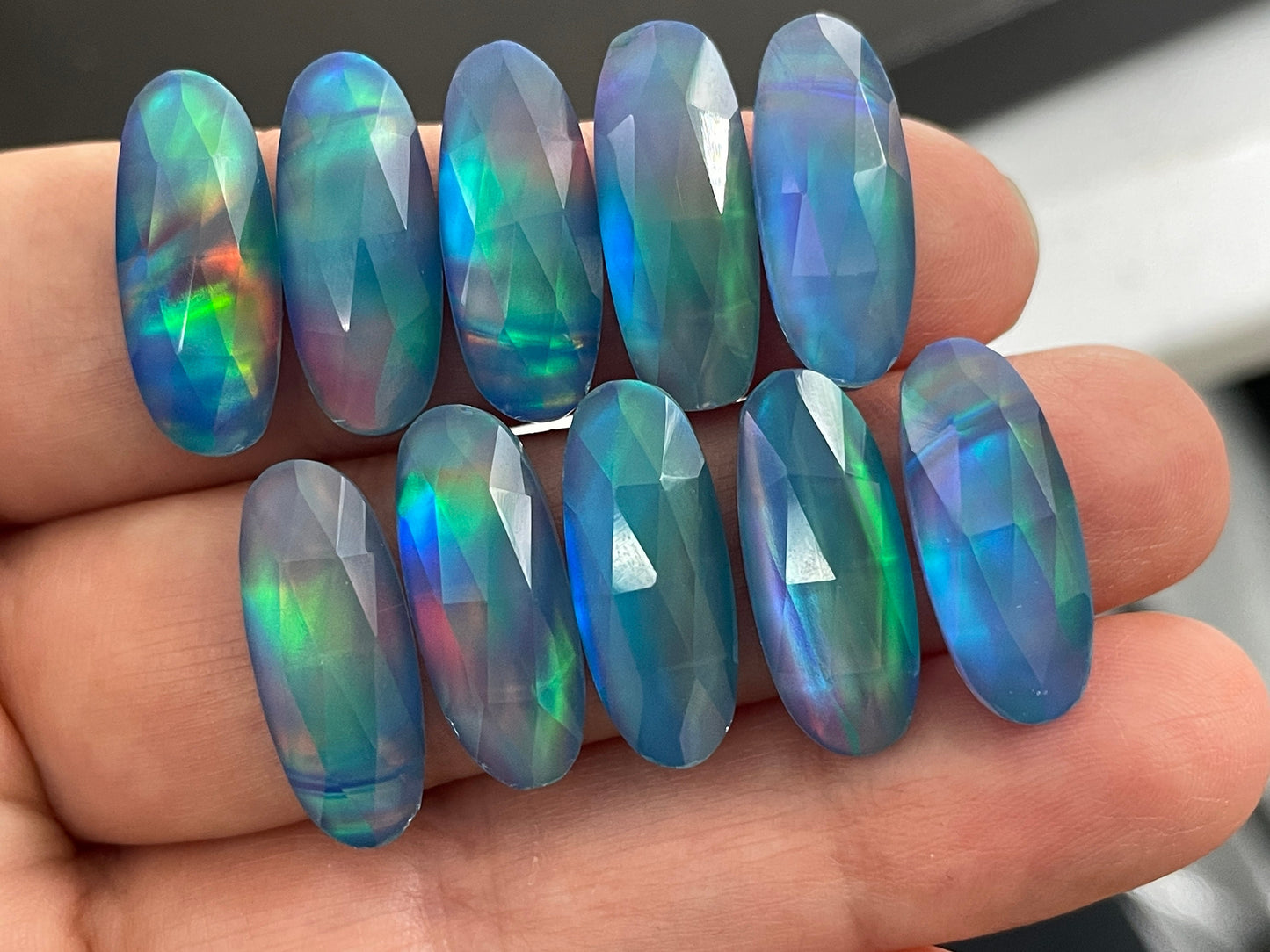 Faceted Aurora Opal oval 8x20mm cabochon - Doublet cabochons