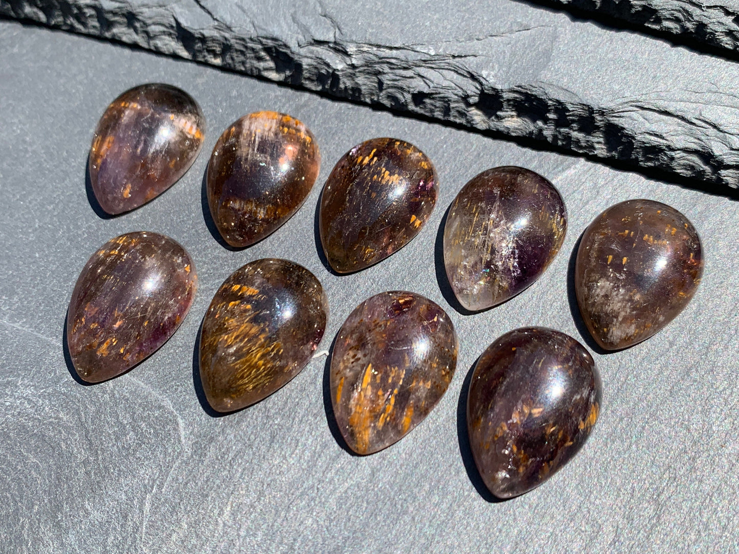 Amethyst Cacoxenite pear 18x25mm cabochon - Calibrated cabochons