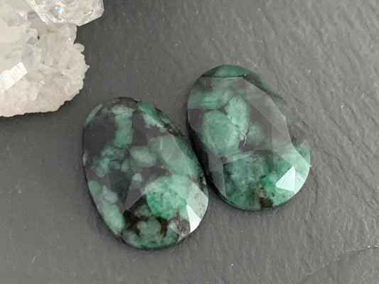 Faceted Emerald Oval Pair 13x18x4mm cabochon