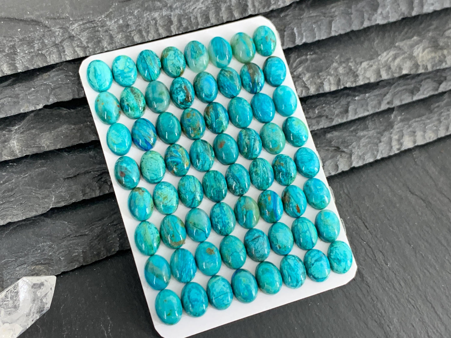 Opaline oval 6x8mm cabochon | Calibrated cabochons | Natural Opaline
