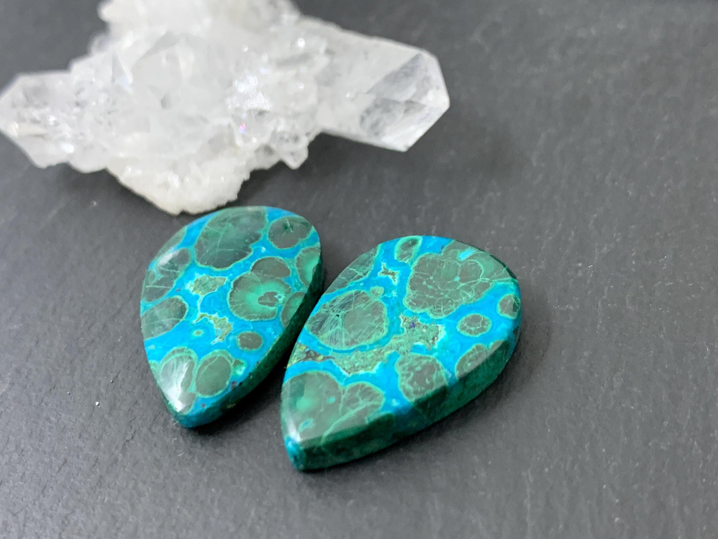 Malachite Chrysocolla pear 15x24x4mm cabochon pair