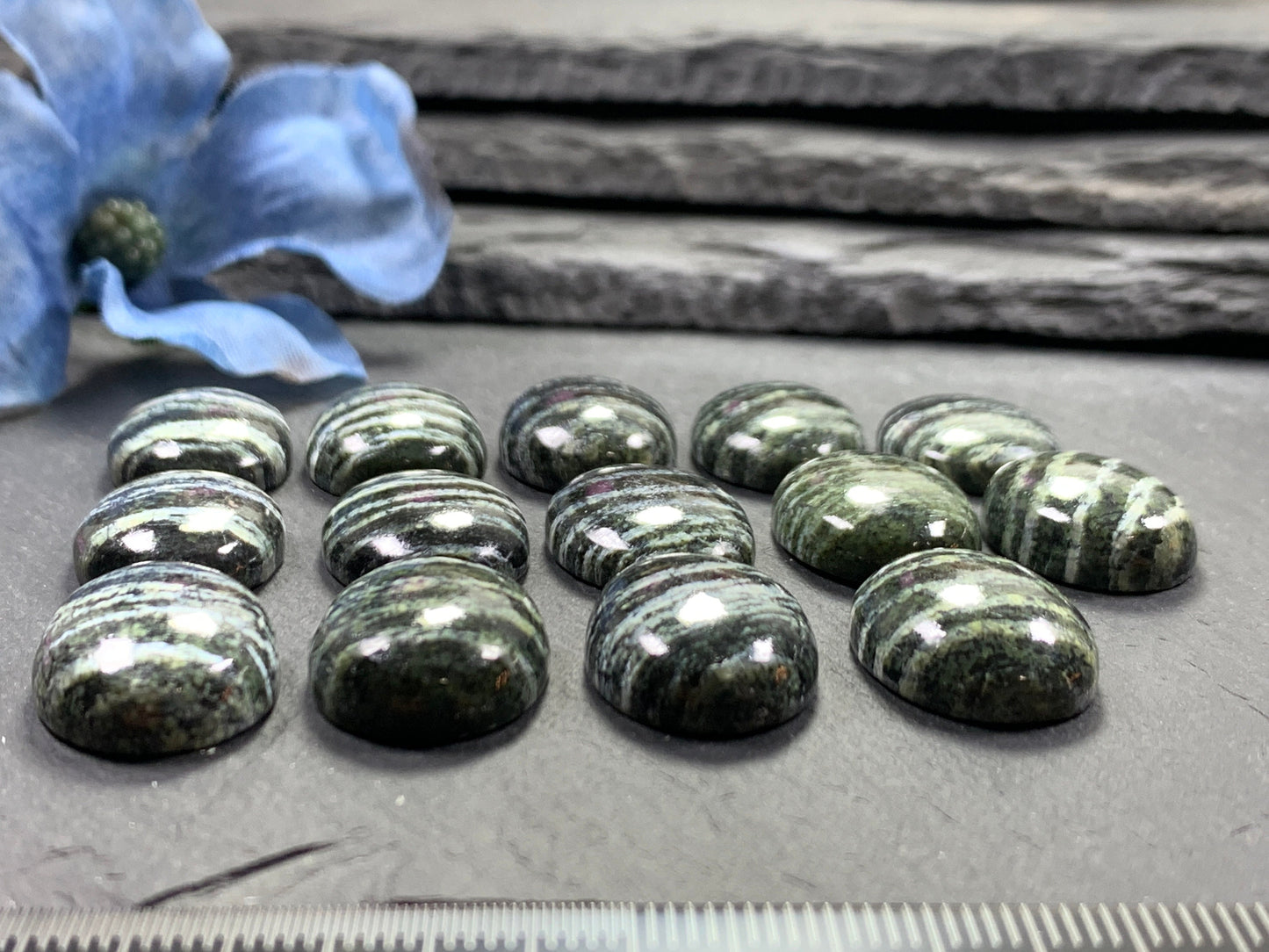 Zebra Jasper oval 15x20mm cabochon - Calibrated cabochons