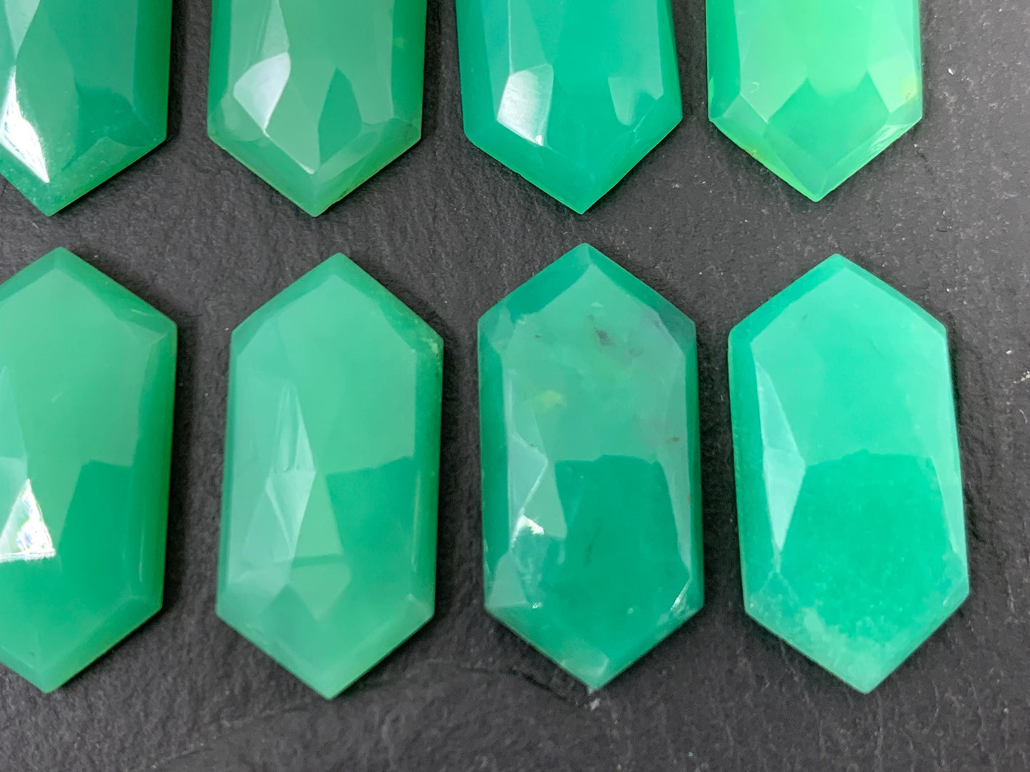 Faceted Chrysoprase hexagon 10x20mm cabochon