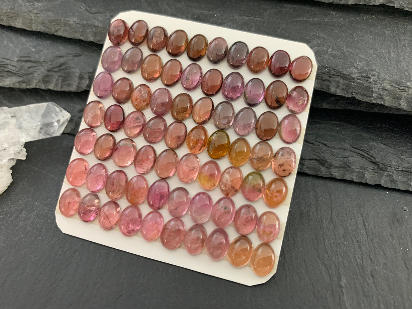 Tourmaline oval 5x7mm cabochon - Calibrated cabochons