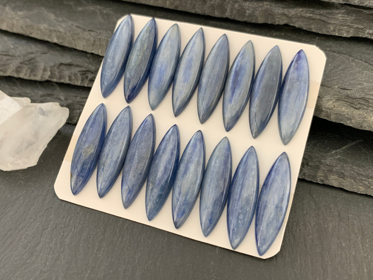 Blue Kyanite marquise 8x29-30mm cabochon - Calibrated cabochons