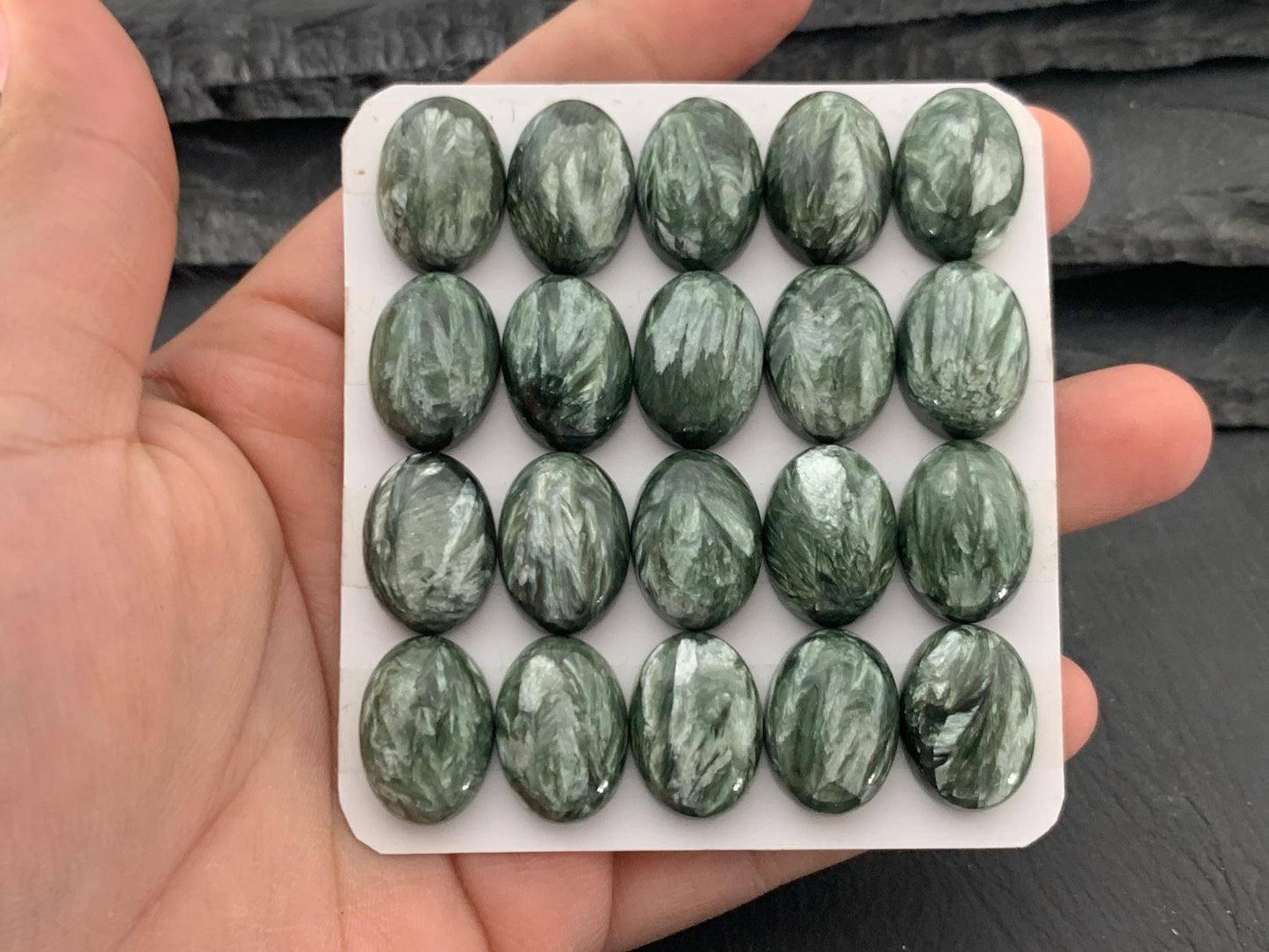 Seraphinite oval 13x18mm cabochon - Calibrated cabochons