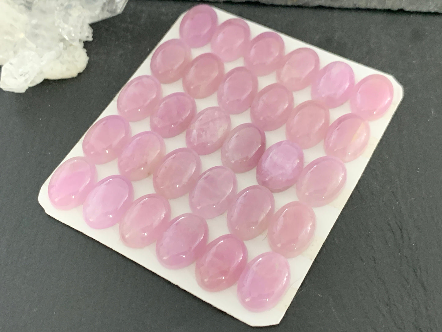 Kunzite oval 10x14mm cabochon - Calibrated Cabochons