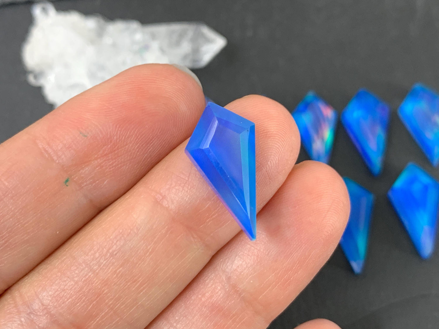 Faceted Aurora Opal kite 10x20mm cabochon - Doublet cabochons