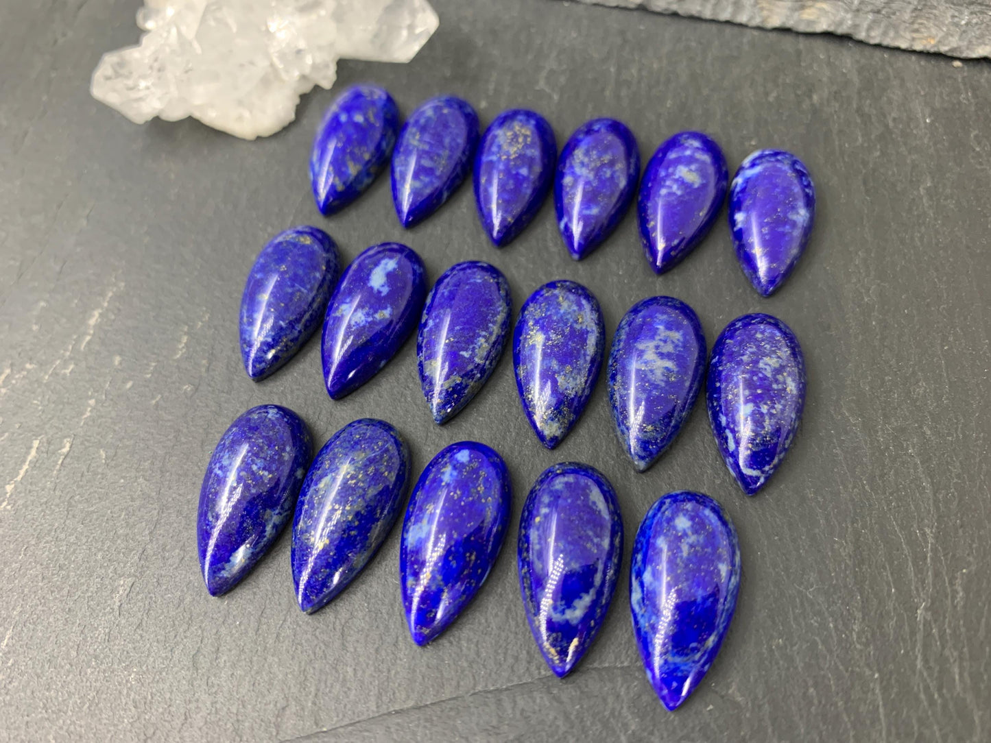 Lapis Lazuli pear 10x20mm cabochon