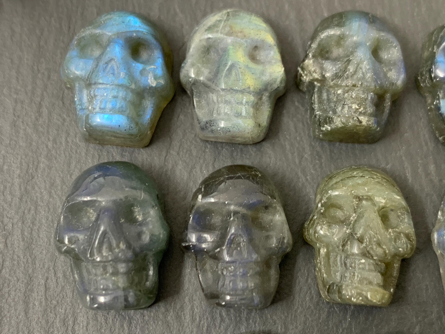 Labradorite skull 17- 18mm cabochon