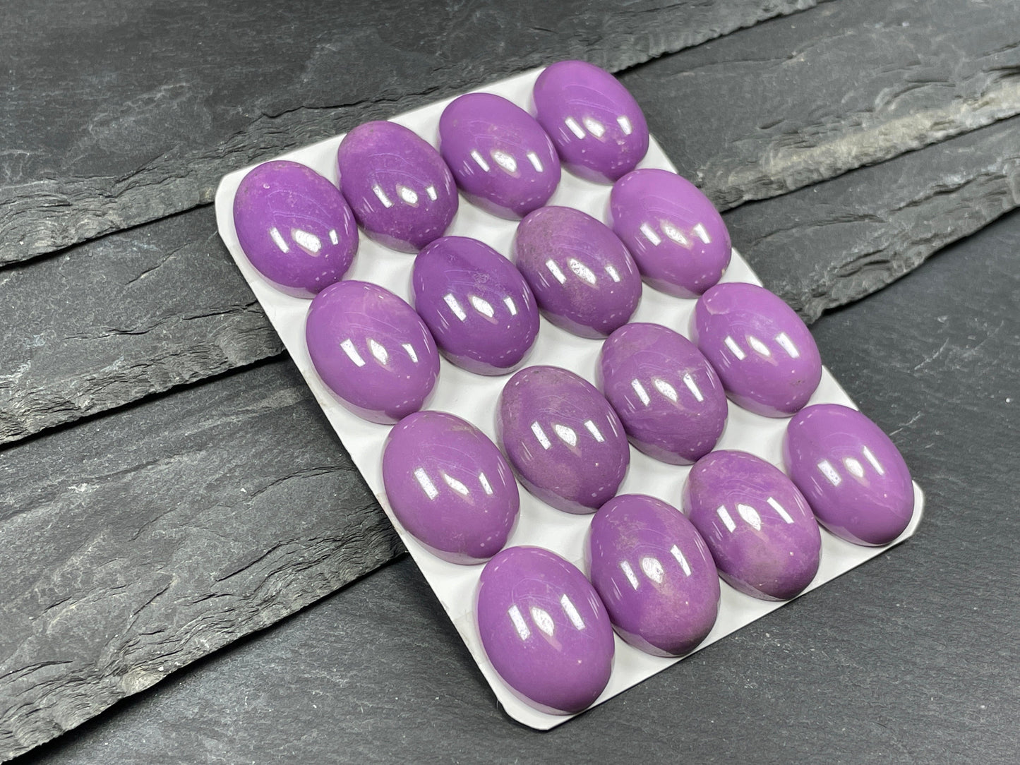 Phosphosiderite oval 15x20mm cabochon - Calibrated cabochons
