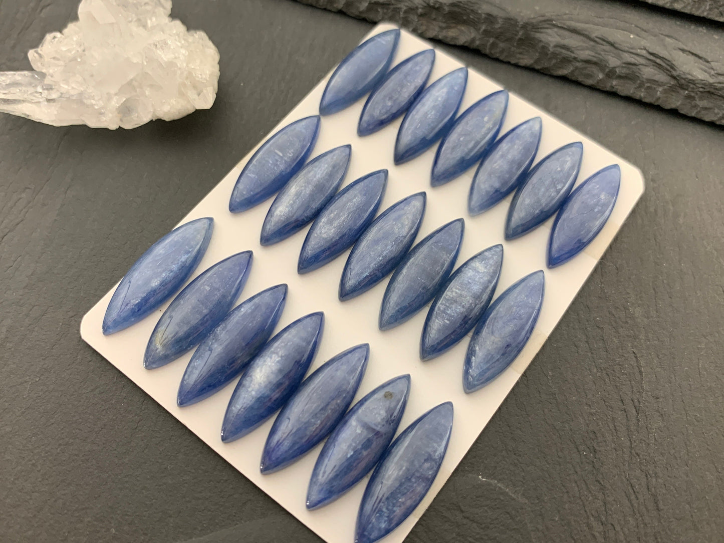 Blue Kyanite marquise 8x24-25mm cabochon - Calibrated cabochons