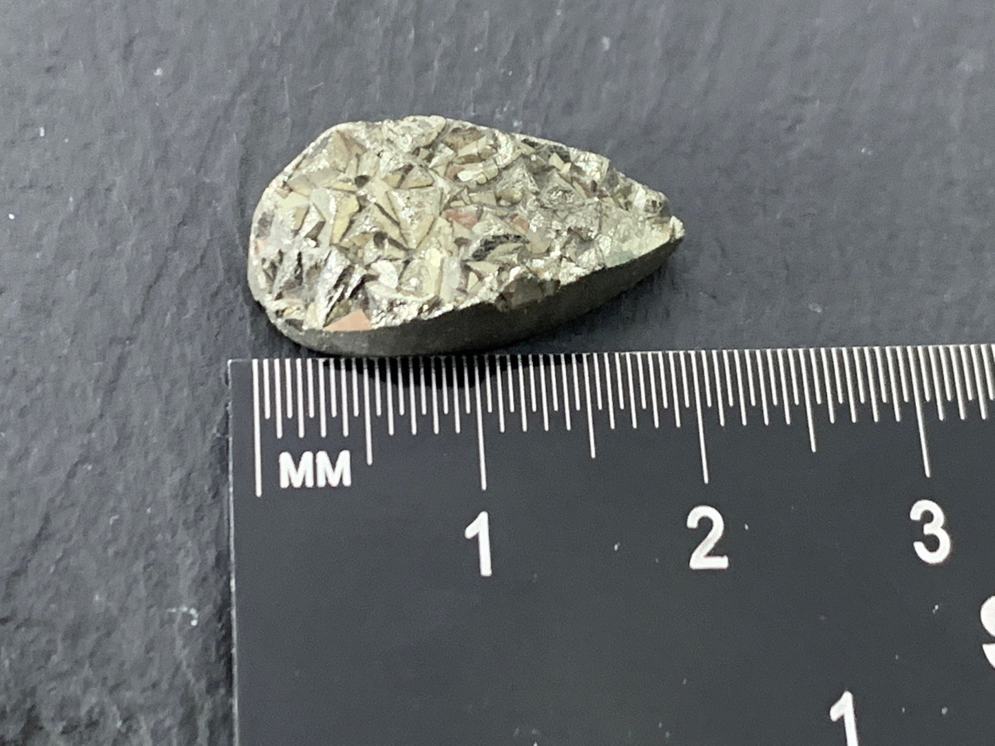 Pyrite pear 10x20mm cabochon