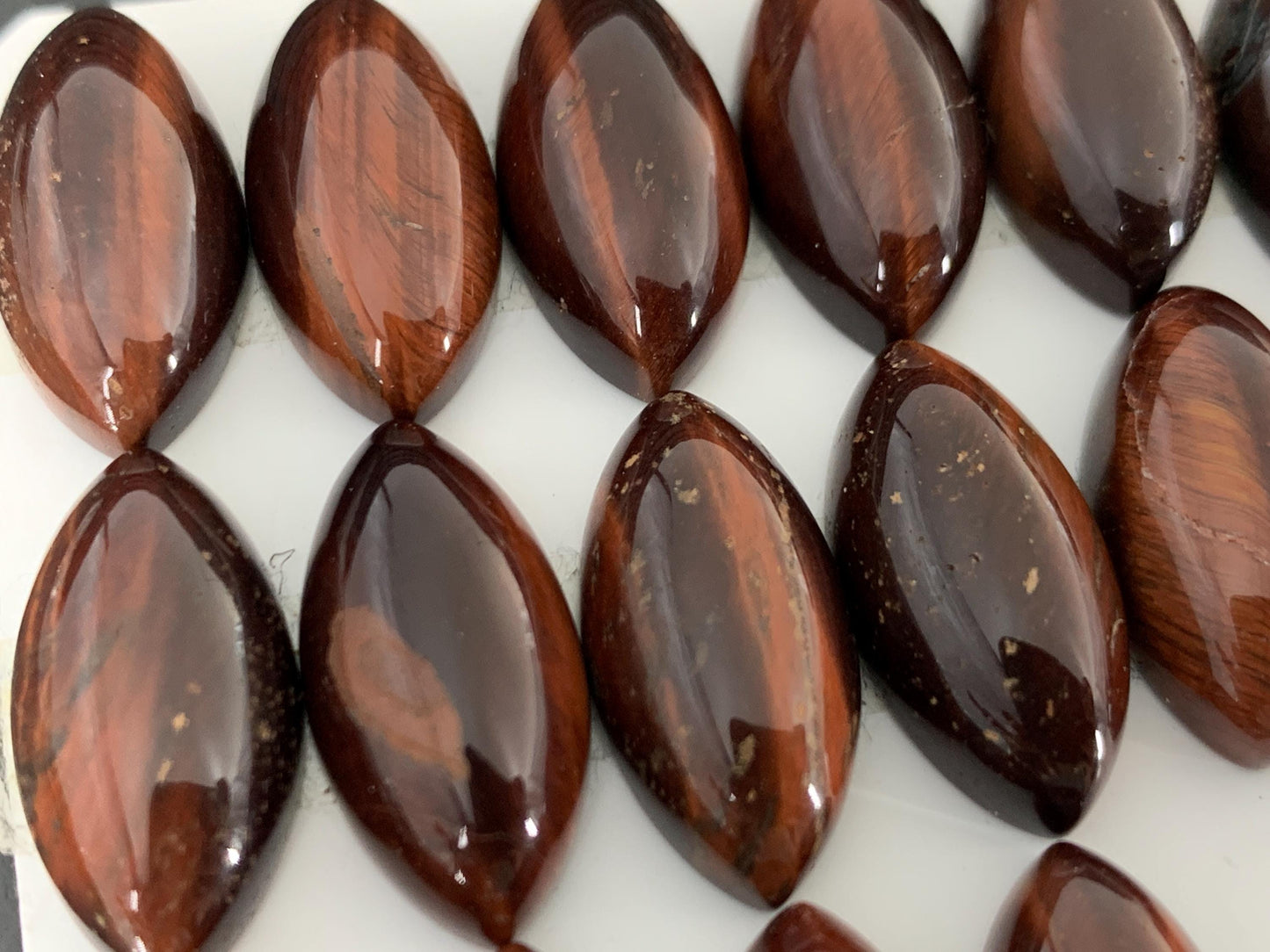 Red Tiger Eye marquise 10x20mm cabochon