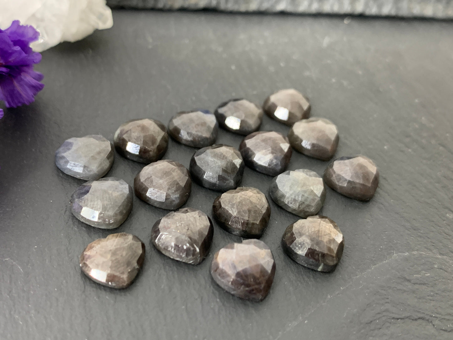 Second quality Faceted Wonderful Grey Star Sapphire heart 10mm cabochon
