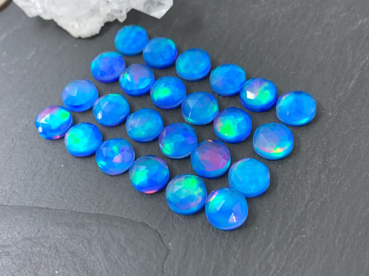 Faceted Aurora Opal round 8mm cabochon - Doublet cabochons