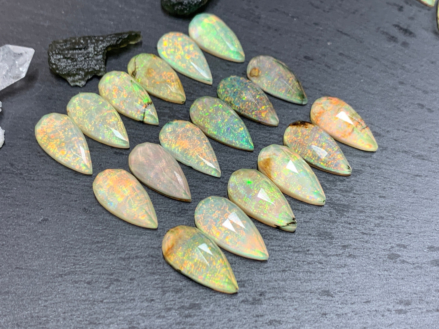 Faceted Monarch Opal pear 10x20mm cabochons - Doublet cabochons