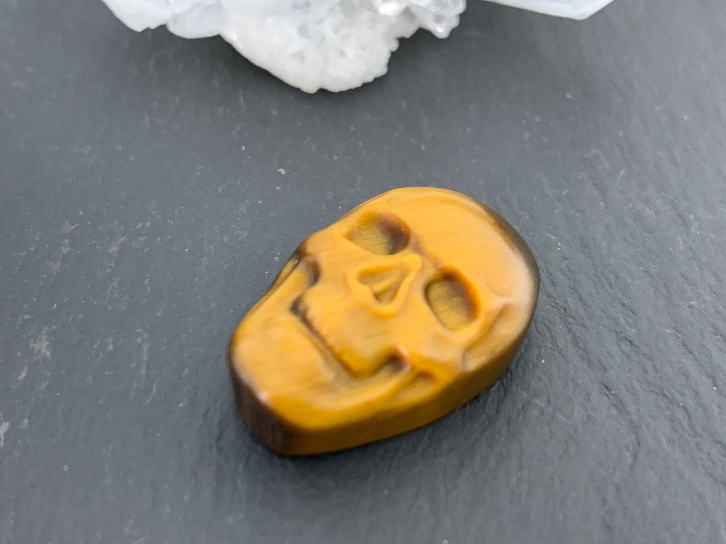 Tiger eye skull 15x21mm cabochon