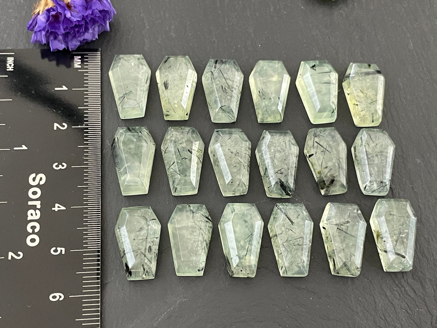 Prehnite Coffin 10x16mm cabochon