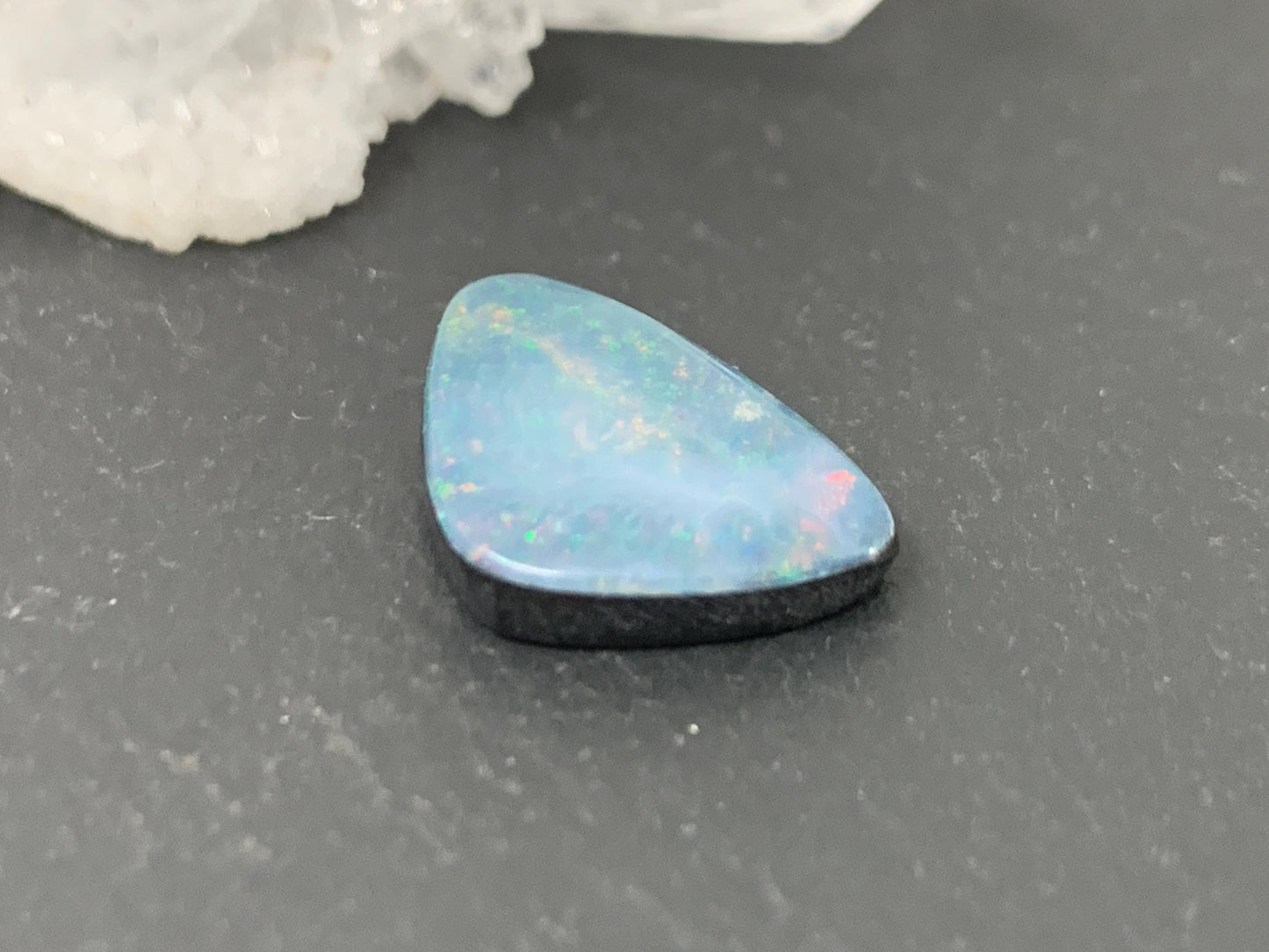 Australian Opal doublet 11x15x3mm cabochon