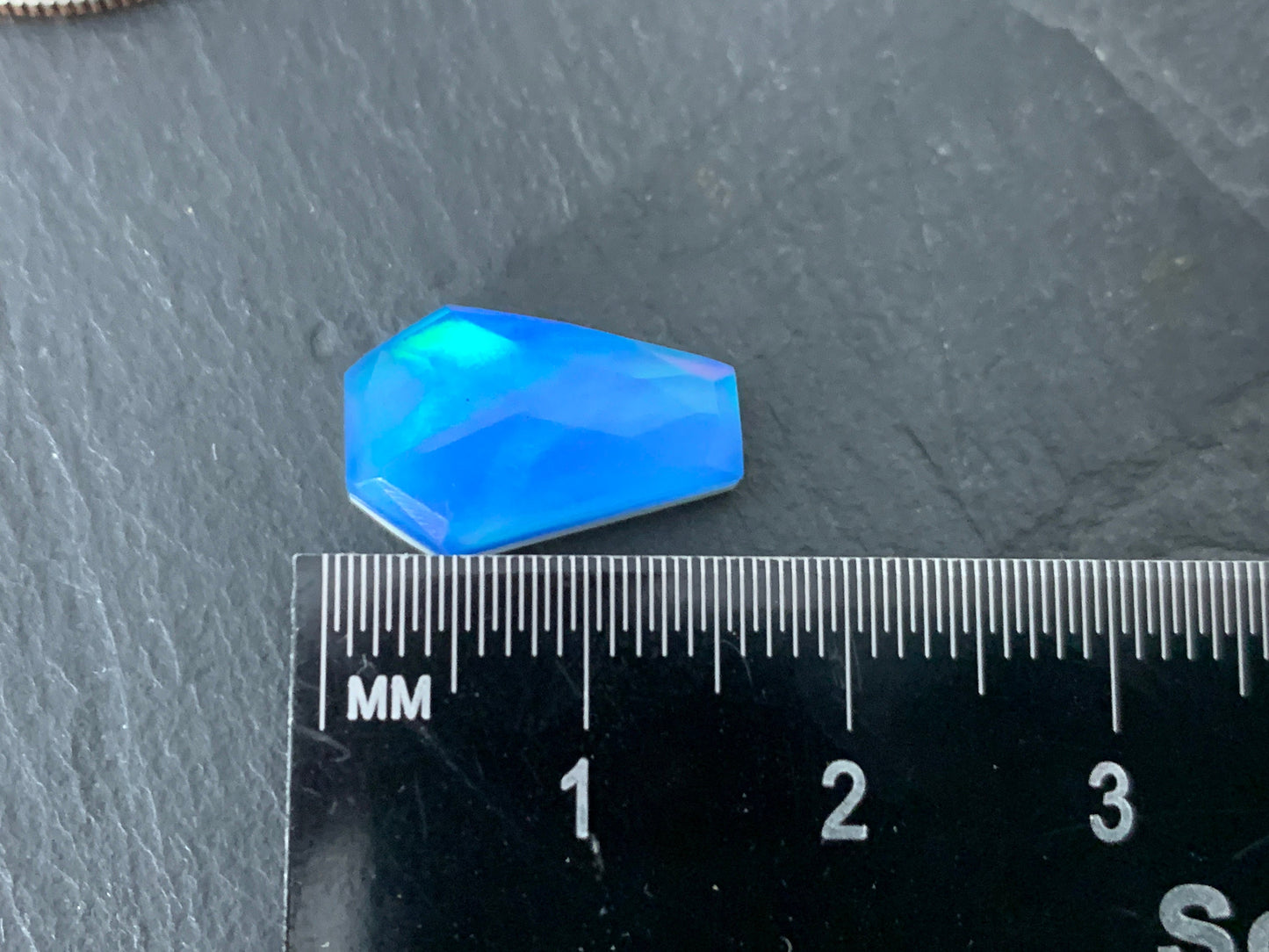Faceted Aurora Opal coffin 10x16mm cabochon - Doublet cabochons