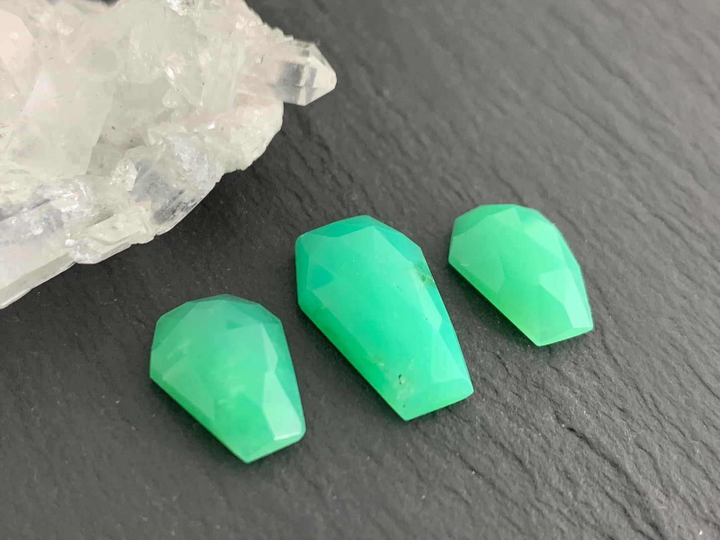 Faceted Chrysoprase Coffin 9x12mm, 10x16mm cabochon
