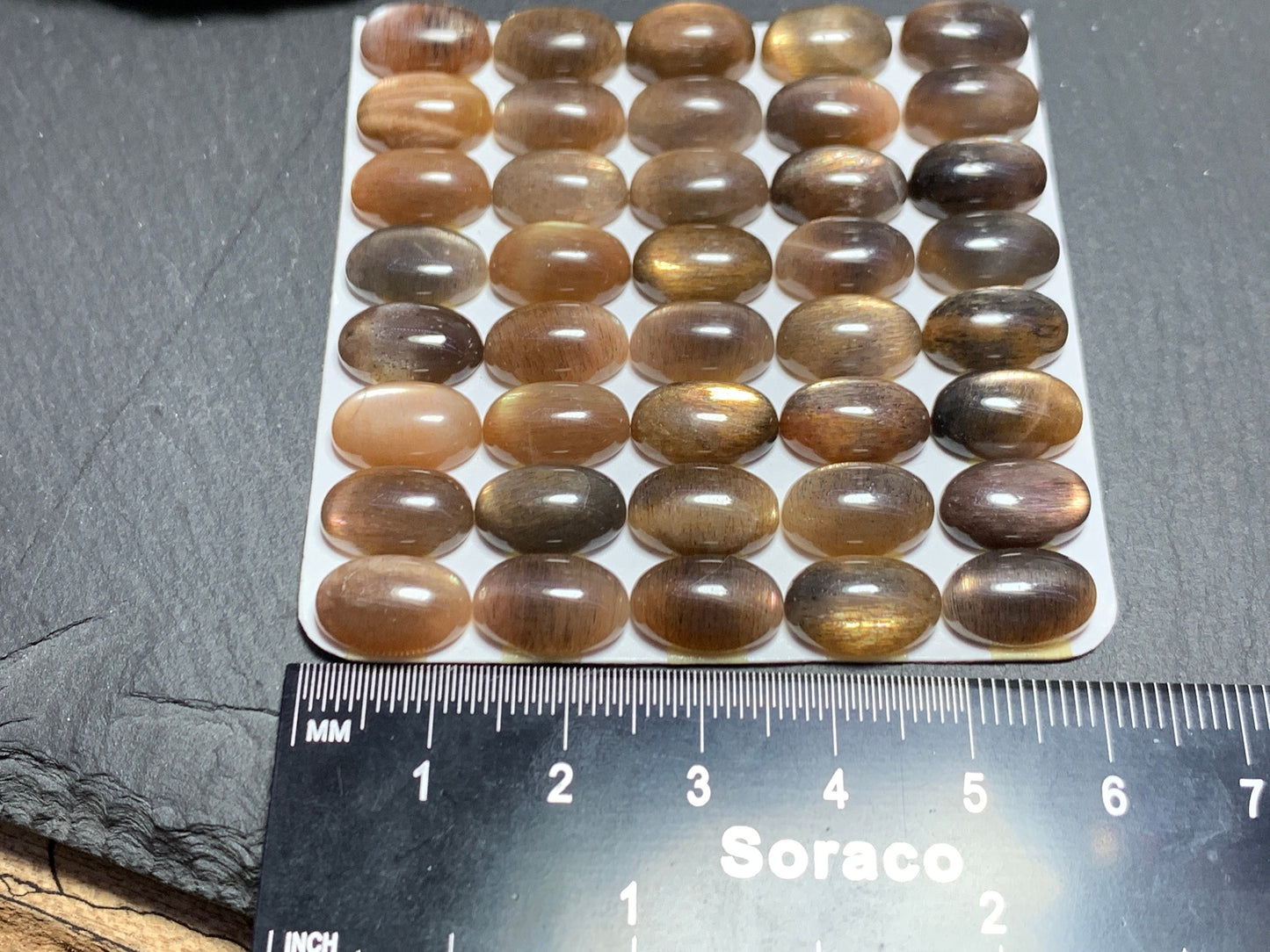 Gold Sand Sunstone oval 8x12mm cabochon - Calibrated cabochons