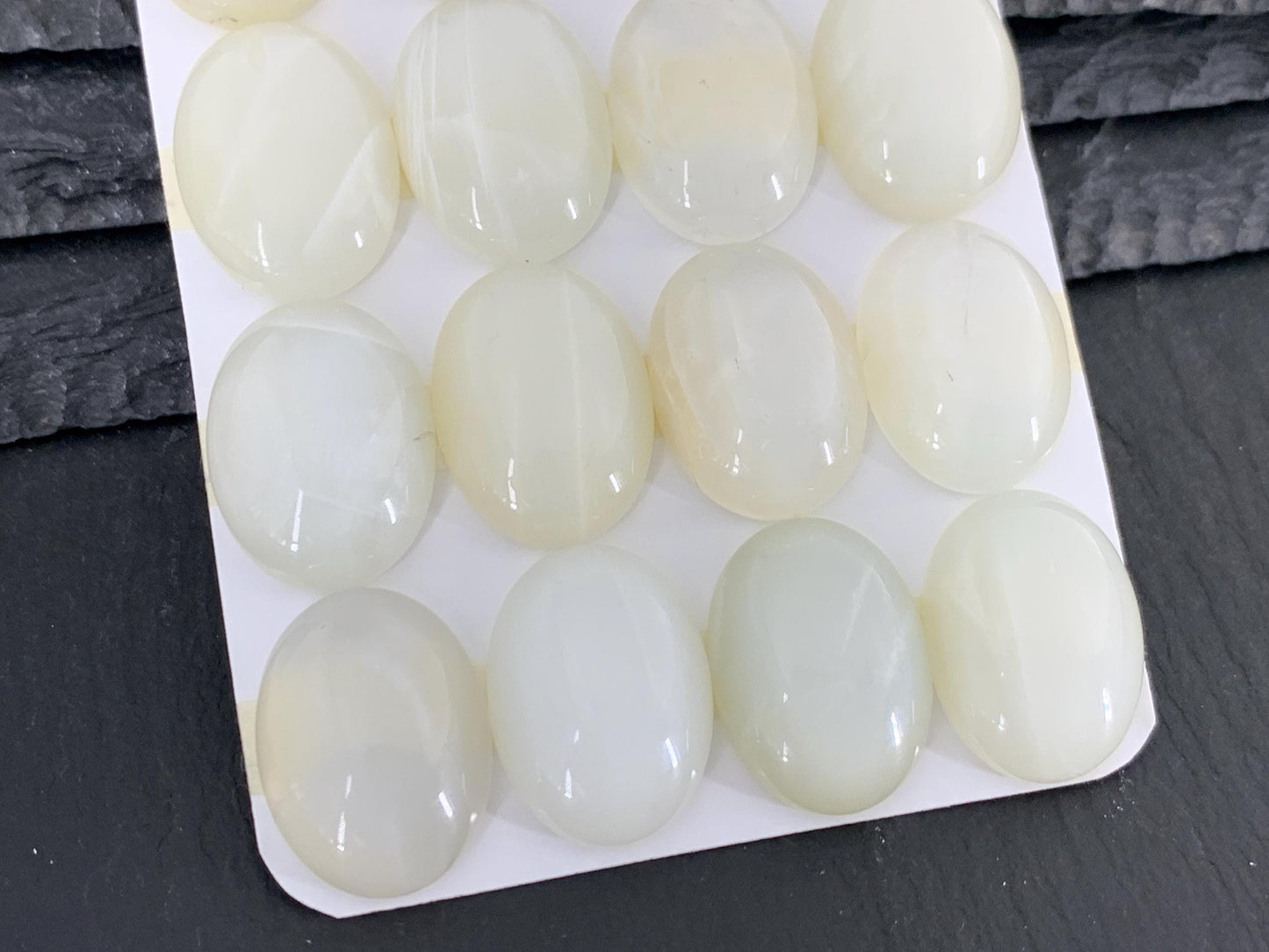 White Moonstone Oval 15x20mm Cabochon - Calibrated cabochons
