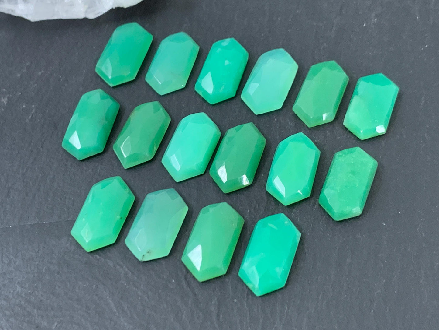 Faceted Chrysoprase Cabochon – Long Hexagon 8x16mm Faceted Top Gemstone