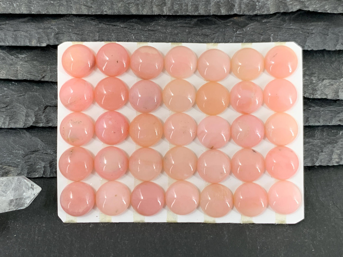 Pink Opal round 10mm cabochon - Calibrated cabochons