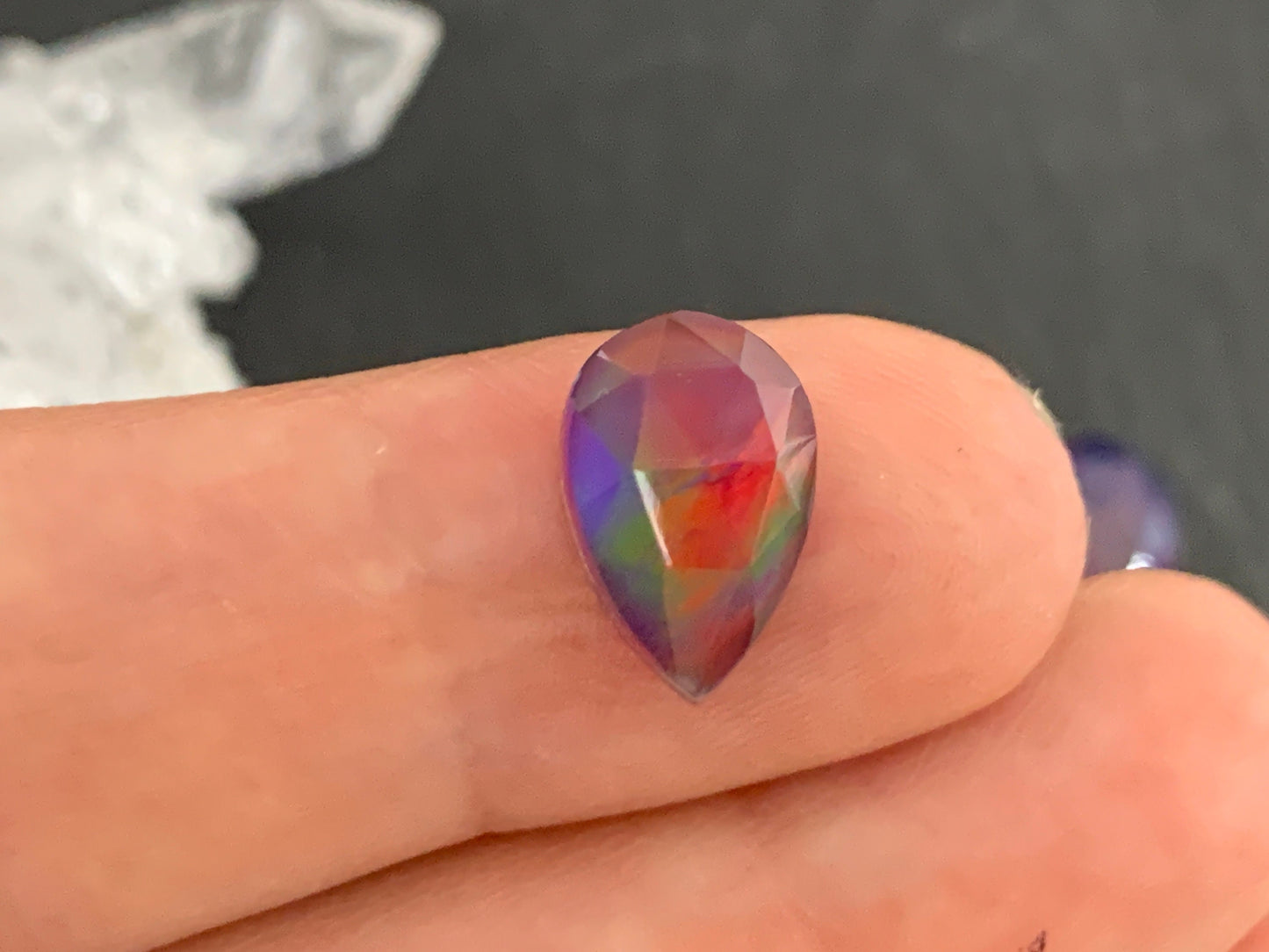 Faceted Aurora Opal pear 8x12mm cabochon - Doublet cabochons