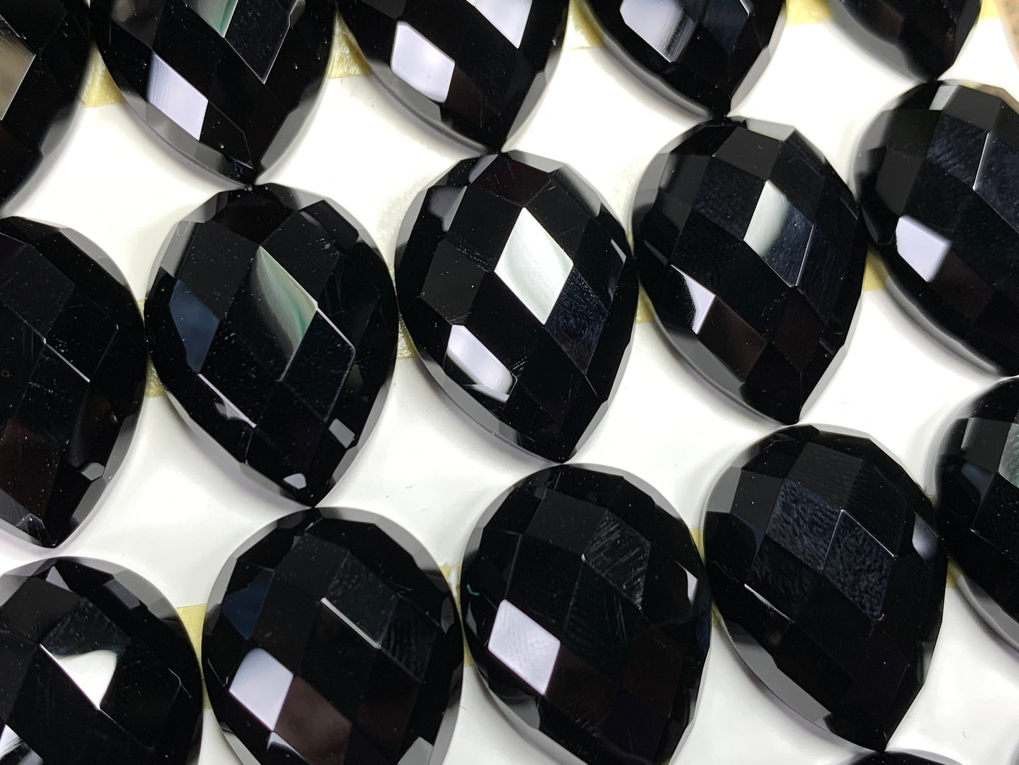 Faceted Black Agate pear 15x20mm cabochon - Calibrated cabochons